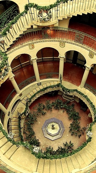 The spiral staircase at Mission Inn, Riverside / California
